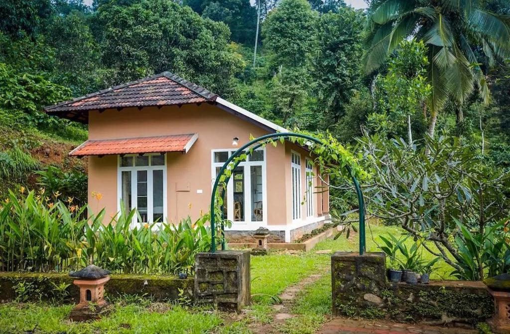 After The Rains - Rainforest Lodge Meppādi Kültér fotó
